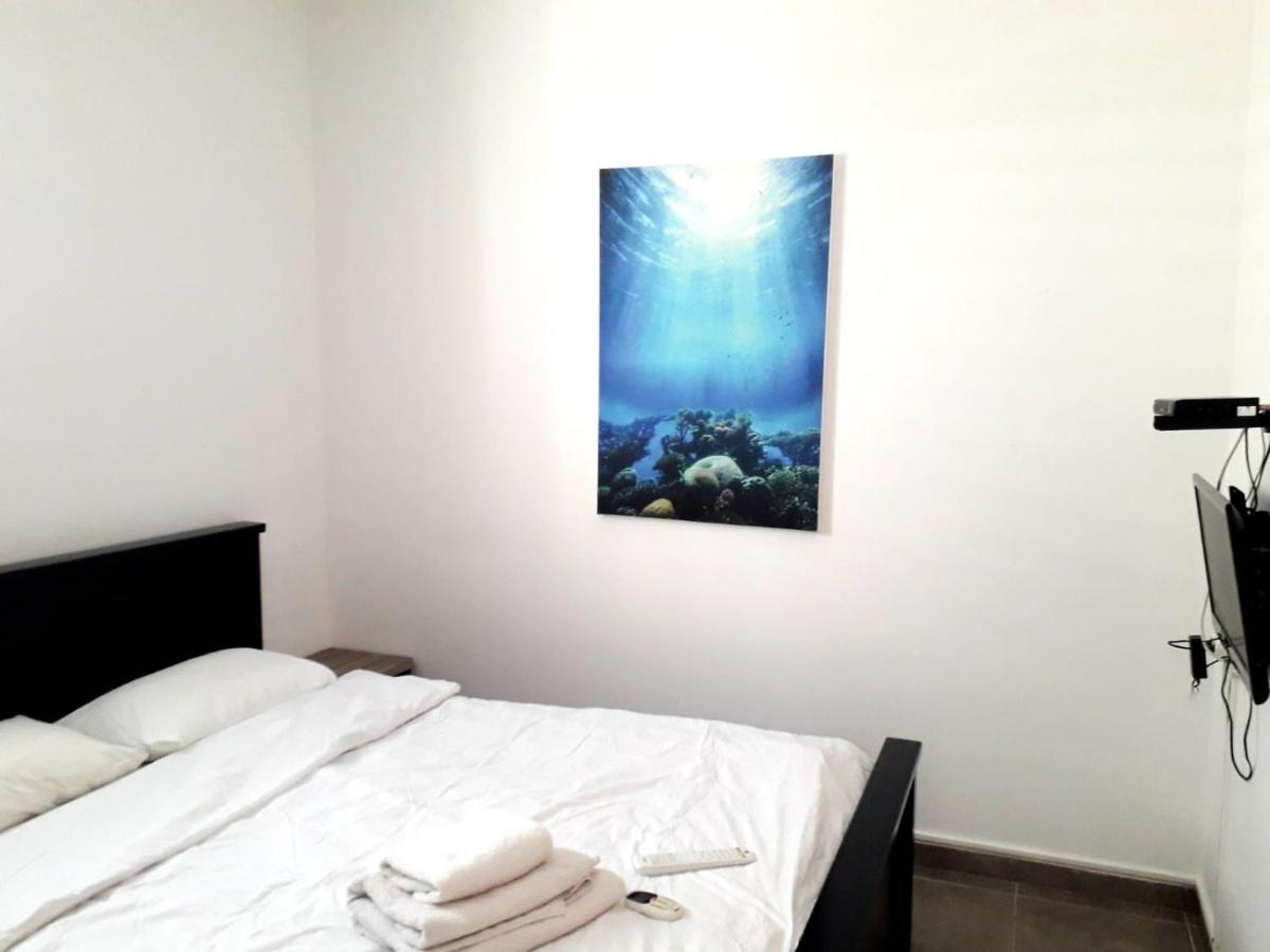Miraks Harav Kuk Apartment เทลอาวีฟ ภายนอก รูปภาพ