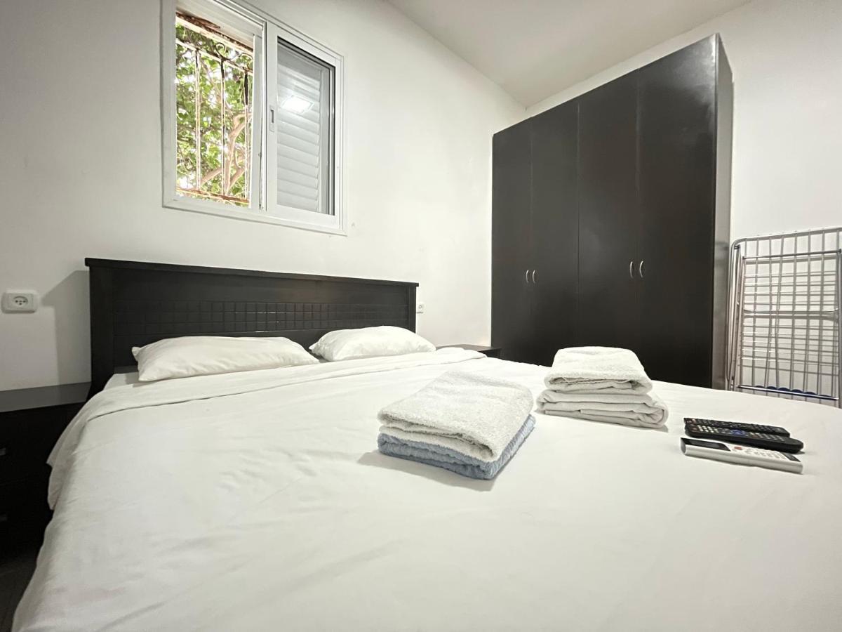 Miraks Harav Kuk Apartment เทลอาวีฟ ภายนอก รูปภาพ