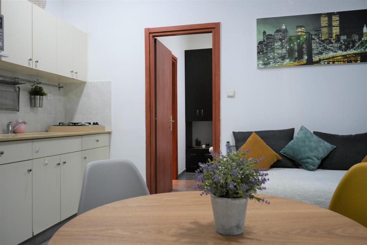 Miraks Harav Kuk Apartment เทลอาวีฟ ภายนอก รูปภาพ