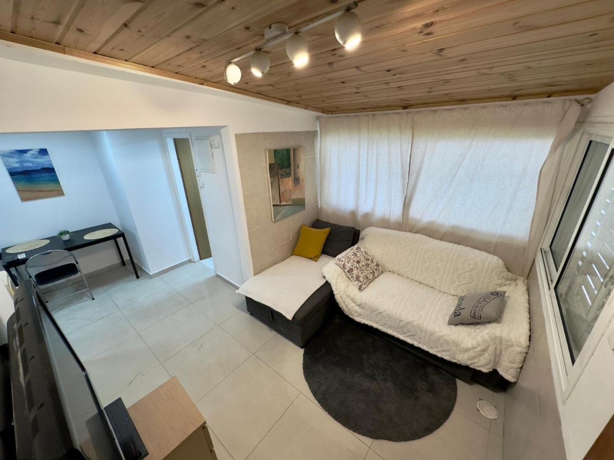 Miraks Harav Kuk Apartment เทลอาวีฟ ภายนอก รูปภาพ