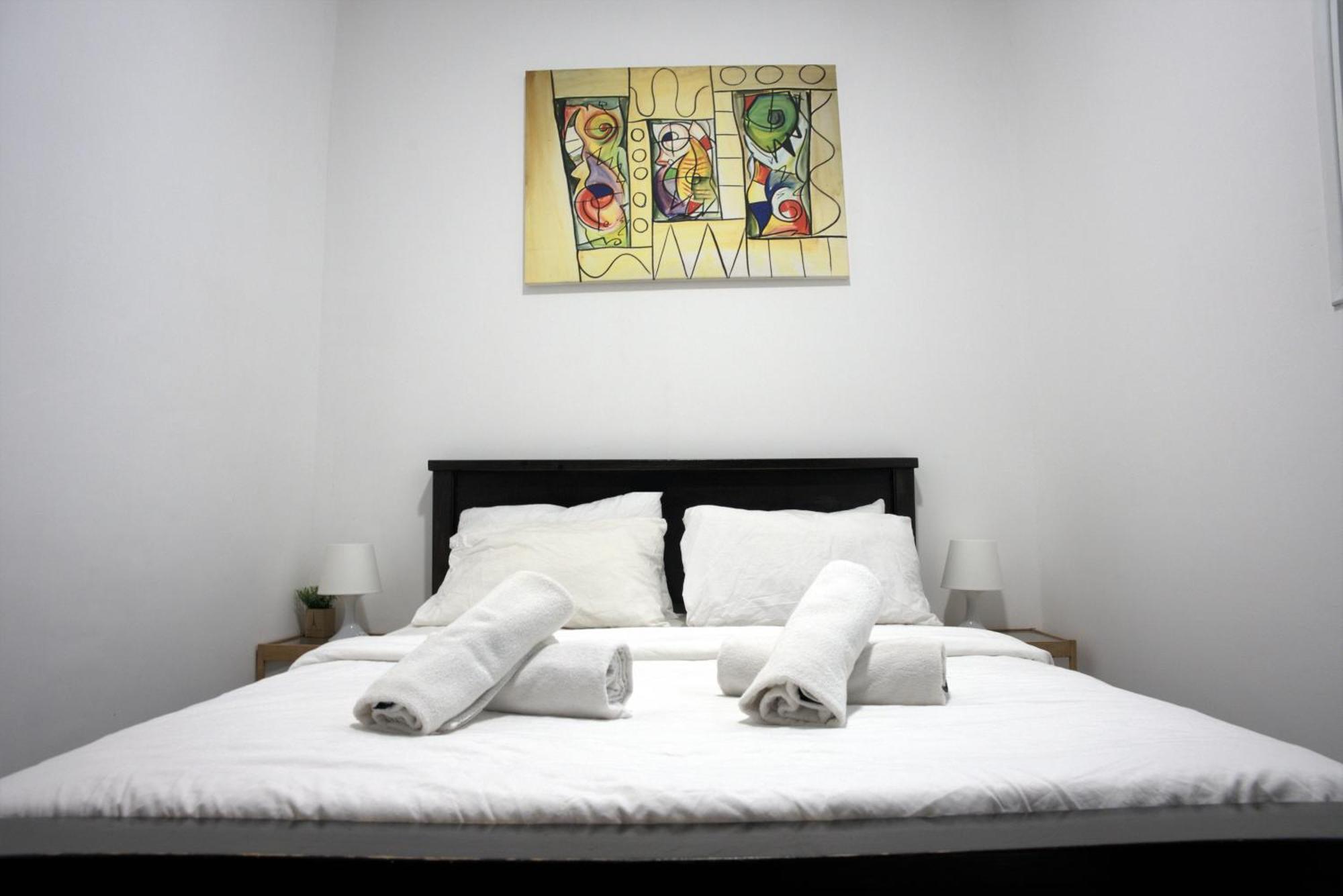 Miraks Harav Kuk Apartment เทลอาวีฟ ภายนอก รูปภาพ