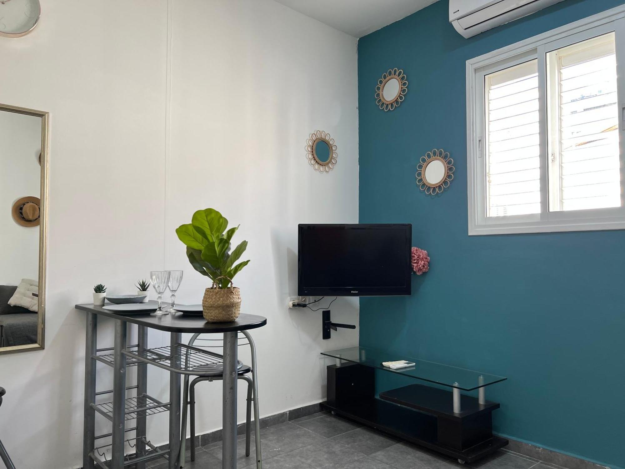 Miraks Harav Kuk Apartment เทลอาวีฟ ภายนอก รูปภาพ