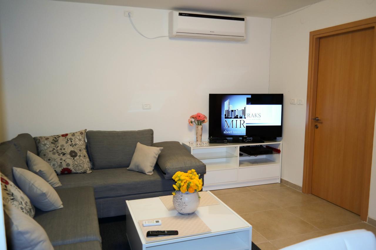 Miraks Harav Kuk Apartment เทลอาวีฟ ภายนอก รูปภาพ